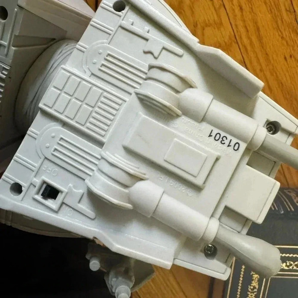 2009 Playskool Star Wars Imperial AT-AT Walker Hasbro On Off Works light sounds - Picture 4 of 7